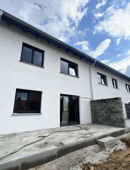 RESERVIERT ! Neubau - 5% Abschreibung - Nur noch 1 Haushäfte verfügbar ! - 146qm Wfl - Schlüsself. - Iggensbach