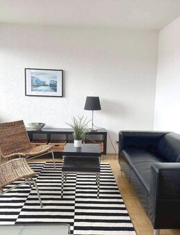 TOLLE, SEHR HELLE, GEPFLEGTE DG-WHG. IM 5.OG, WANNENBAD M. FENSTER RUHIG IM AFRIKASISCHES VIERTEL - Berlin