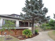 Ehemalige ARCHITEKTENVILLA mit viel CHARME und AMBIENTE in Roth! Freistehendes Einfamilienhaus im Bungalowstil! - Roth (Bayern)