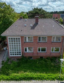 Nordseetraum in Döse - Zweifamilienhaus mit großem Grundstück und Doppelgarage - Cuxhaven