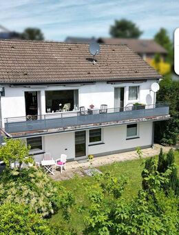 SCHADE IMMOBILIEN - Schönes Einfamilienhaus inkl. Einliegerwohnung in Herscheid zu verkaufen! - Herscheid