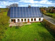 Hier haben auch 2-3 Generationen Platz! Modernisiert, erweitert & nachhaltig mit PV-A. ausgestattet! - Lindewitt