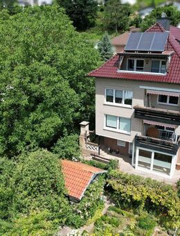 Massiv gebautes Mehrfamilienhaus auf parkähnlichem Grundstück zu verkaufen - Bad Karlshafen