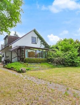 Einfamilienhaus in ruhiger Lage und eingewachsenem Grundstück - Neumünster