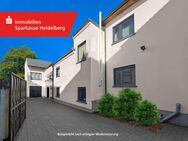 Großzügiges Zweifamilienhaus mit Balkon und Garage in Neulußheim - Neulußheim