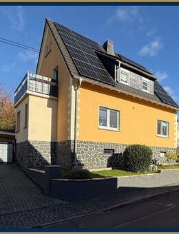 "Sonnenenergie inklusive - modernisiertes Wohnhaus mit PV-Anlage in Obererbach" - Obererbach