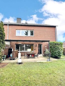 Gepflegtes Zweifamilienhaus in beliebter Wohnlage - Neuss