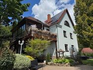 "LIEBE AUF DEM 1. BLICK!" Großzügiges Ein/Zweifamilienhaus mit Charme & Weitblick, grün & sonnig, mit Solar & Kamin! - Gera