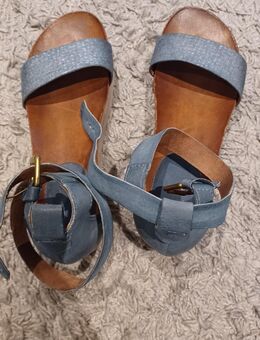 Hübsche Sandalen - Friedrichshafen