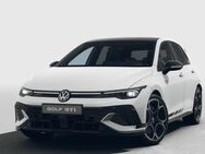 VW Golf, 2.0 TSI VIII GTI BLACK STYLE Clubsport, Jahr 2022 - Deggendorf