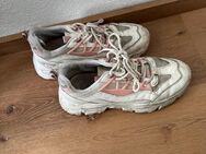 Getragen Schuhe zu verkaufen - Aalen