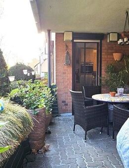 SO24: Düren, Sehr schicke 3-4 Zimmerstadtwohnung, mit Loggia, Terrasse und 2 abschließbaren Garagen. - Düren
