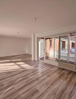 Helle 2-Zimmer-Wohnung mit Balkon in Lüneburgzügige 2-Zimmer-Wohnung - bahnhofsnah - Lüneburg