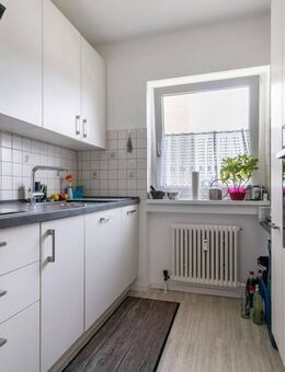 Attraktive 2-Zimmer-Wohnung mit Balkon, Aussicht und Stellplatz - Göppingen
