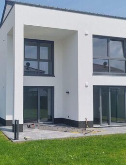 Moderne Doppelhaushälfte mit schönem Garten - Nörvenich