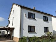 Zweifamilienhaus in Toplage auf großem Grundstück. Renovierung oder Neubau! - Graben-Neudorf