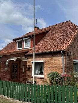 Stöcken, massives Einfamilienhaus mit Einliegerwohnung - Oetzen