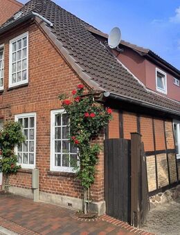 Historisch zentrales Stadthaus mit viel Potenzial - Oldenburg (Holstein)