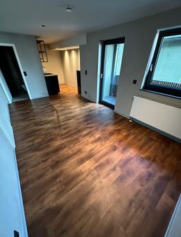 STUDENTIN ZIMMER / WG - Mannheim