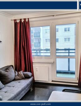 Modernisierte und gepflegte 3-Zimmer Wohnung mit Loggia - Berlin