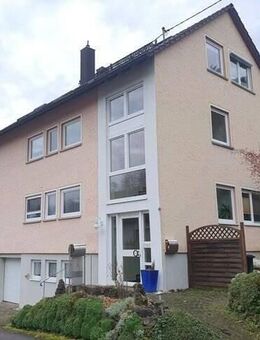 Mehrfamilienhaus mit Garagen und schönem Grundstück in Edelfingen! - Bad Mergentheim