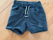 kurze Jungen Stoff Hose Größe 80 der Marke C&A - Wadgassen