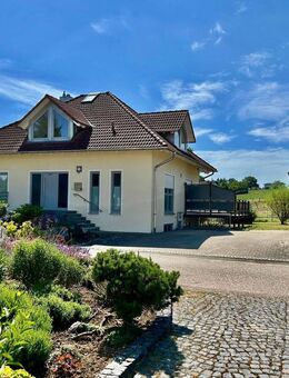 EIN IDYLLISCHES LANDHAUS MIT GROSSER GARAGE IN AALEN-WEST - Aalen