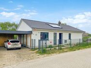 Wohnen im Grünen: Moderner und energieeffizienter Eigenheim-Bungalow in Veelböken - Veelböken