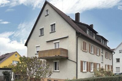 Freie 3-Zimmer-Wohnung mit Balkon und Garage in Stuttgart-Untertürkheim