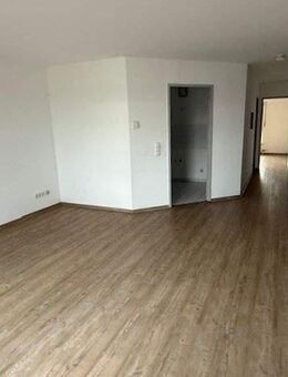 +++ Geräumige 3-Raum-Wohnung mit Balkon +++ - Kabelsketal