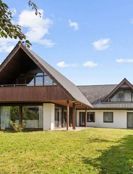 Wohnen im Grünen: Geräumiges Einfamilienhaus mit großem Grundstück in Horneburg - Horneburg