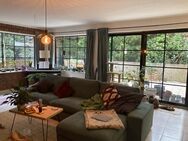 Ausgefallene Wohnung mit großer Terrasse und Wintergarten - Düsseldorf