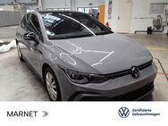 VW Golf, 2.0 TSI VIII R-Line, Jahr 2023 - Bad Nauheim