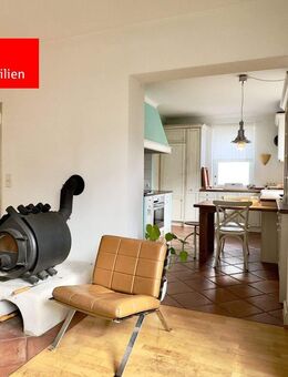 Einfamilienhaus mit Einliegerwohnung in ansprechender Lage von Neu-Anspach - Neu Anspach