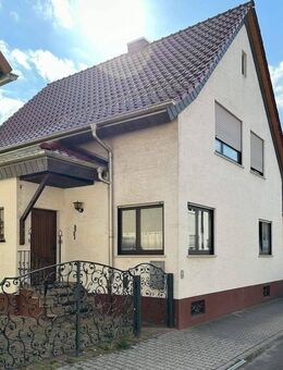 Schnäppchen | Freistehendes 2-Familienhaus mit Garage - Lampertheim