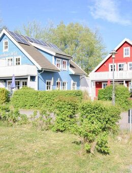 Exklusive Kapitalanlage in direkter Wasserlage: Zwei Wohnhäuser mit 8 Einheiten auf Rügen - Wiek