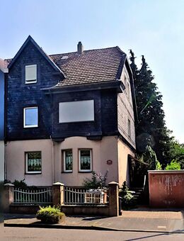 Ein Zuhause für Alle: Mehrgenerationenwohnen im großzügigen 2-Familienhaus - Solingen (Klingenstadt)