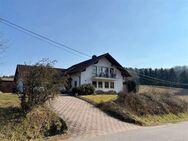Großzügiges Wohnhaus in naturnaher Lage ! Weiterer Grund und 2 Wohnungen möglich ! - Winzer