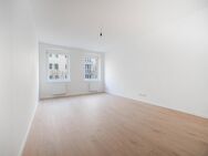 Top-sanierte 2-Zi.-Wohnung! Traumlage, lichtdurchflutet & Luxusbad. - Berlin