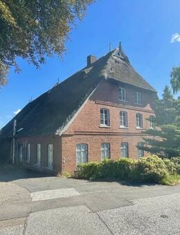 NEUAUFLAGE: Denkmalgeschütztes Bauernhaus an der Elbe in Kirchwerder, 4 ha Boden inkl. Baugrundstück - Hamburg
