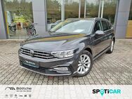 VW Passat Variant, 1.5 TSI R-Line Business, Jahr 2022 - Zerbst (Anhalt)