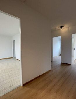 Attraktive 4-Zimmer-Wohnung mit durchdachtem Grundriss in zentraler Lage - Bietigheim-Bissingen