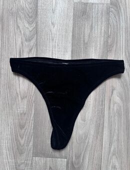 String aus Samtstoff, Neuware - Leverkusen