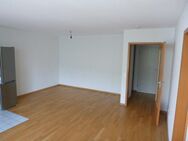 Ruhige Lage in Taufkirchen - sehr gepflegte 2-Zimmer-Eigentumswohnung mit großzügigem Westbalkon - Taufkirchen (Landkreis München)