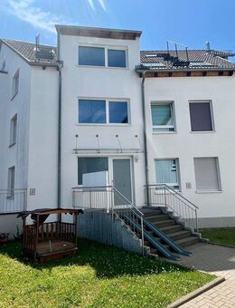 Top Gelegenheit - 4-Zimmer Wohnung mit Balkon und Tiefgarage in attraktiver Lage - Leinfelden-Echterdingen