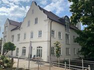 Mortainplatz in Thannhausen: Attraktive und helle Zwei-Zimmer-Wohnung in zentraler Lage - Thannhausen
