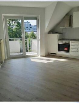 neu renoviertes 1 Zimmer Appartement mit Balkon in Uninähe - Erlangen