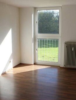 Attraktive 3-Zimmer-Wohnung mit Balkon - provisionsfrei im Erdgeschoss von Lotte-Wersen - Lotte