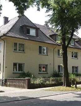 KS, Leuschnerstr. , 2 ZKB im DG + Gartennutzung - Kassel