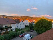Wunderschön renovierte 4 Zimmer Maisonettewohnung mit Balkon - Salach